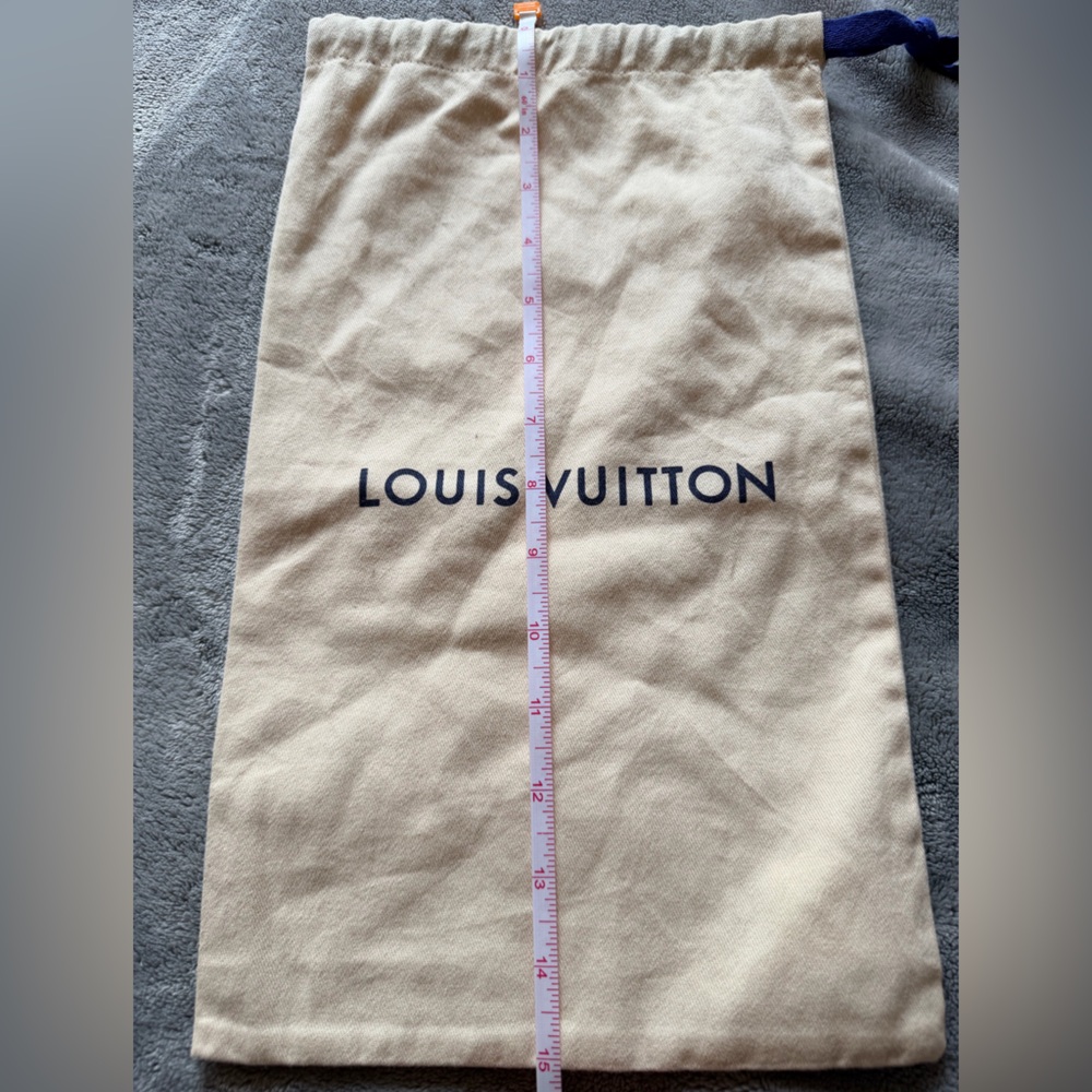 Louis Vuitton Drawstring Beige Dust Bag: 9W x 15L - Picture 3 of 3